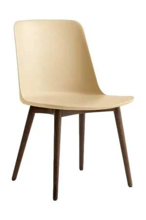 &Tradition Rely HW71 eetkamerstoel Walnut Beige Sand Koopje