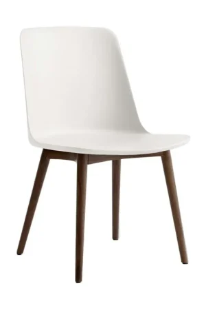 &Tradition Rely HW71 eetkamerstoel Walnut White Laatste Versie