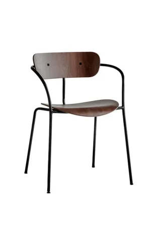 &Tradition Pavilion AV2 eetkamerstoel black Lacquered Walnut Finale Uitverkoop