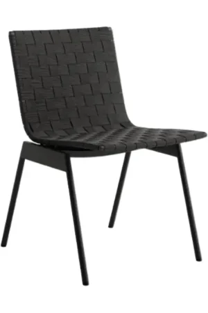 &Tradition Ville AV33 tuinstoel Warm Black Direct Beschikbaar