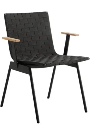 &Tradition Ville AV34 tuinstoel met arm Warm Black Alleen Vandaag